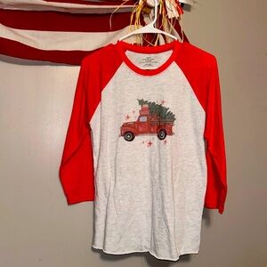 Women’s baseball shirt size small Christmas three-quarter sleeves